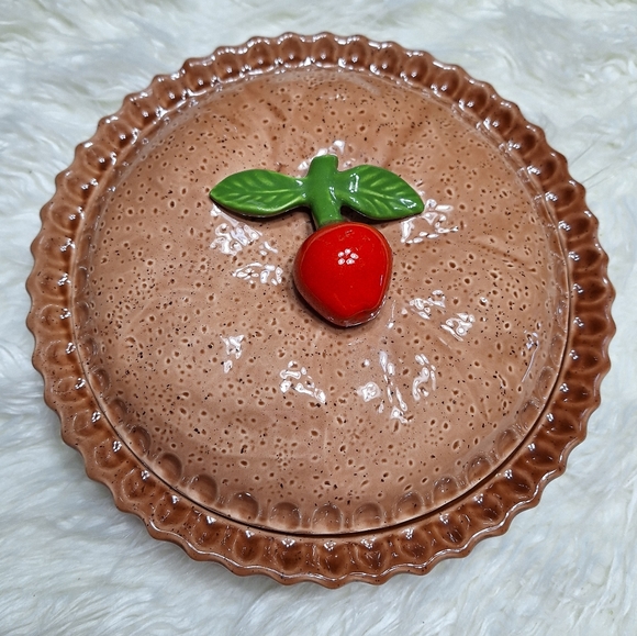 Vintage Regent Gallery Hand Made in Portugal Apple pie Plate and cover